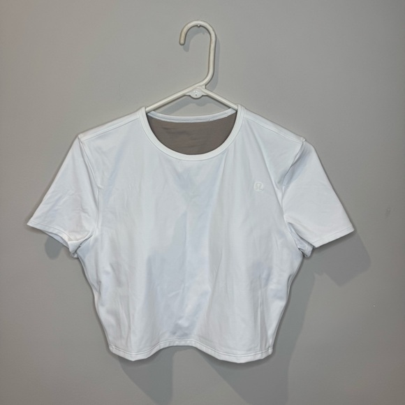 Women’s Lululemon Tight Fit Cropped Shelf Bra Tshirt White Large - Picture 3 of 10
